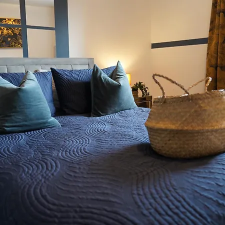 Apartment Cozy 1 Bed Flat, Bham Centre, Free Parking Sleeps 2 *